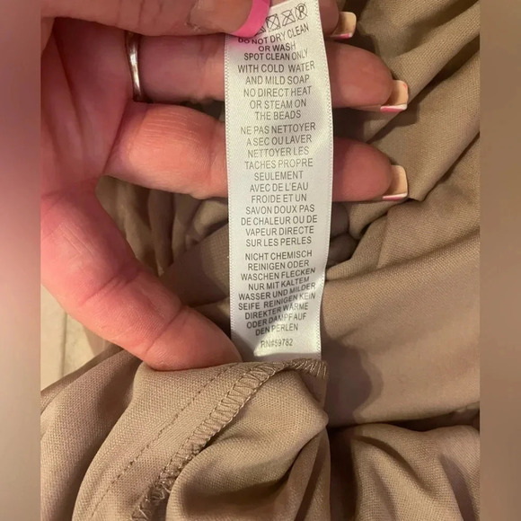 - ADRIANNA PAPELL BLUSH FOILED METALLIC DOT DRAPED STRAPLESS GOWN SZ 6 - Picture 15 of 16